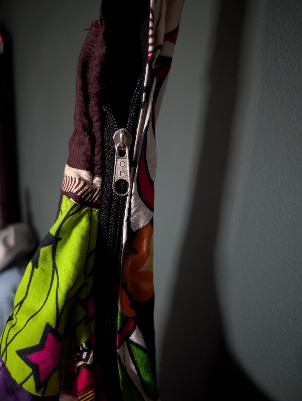 Colorful Patchwork Sling Bag With Padded Bottom- Multicolor - Picture 3 of 7